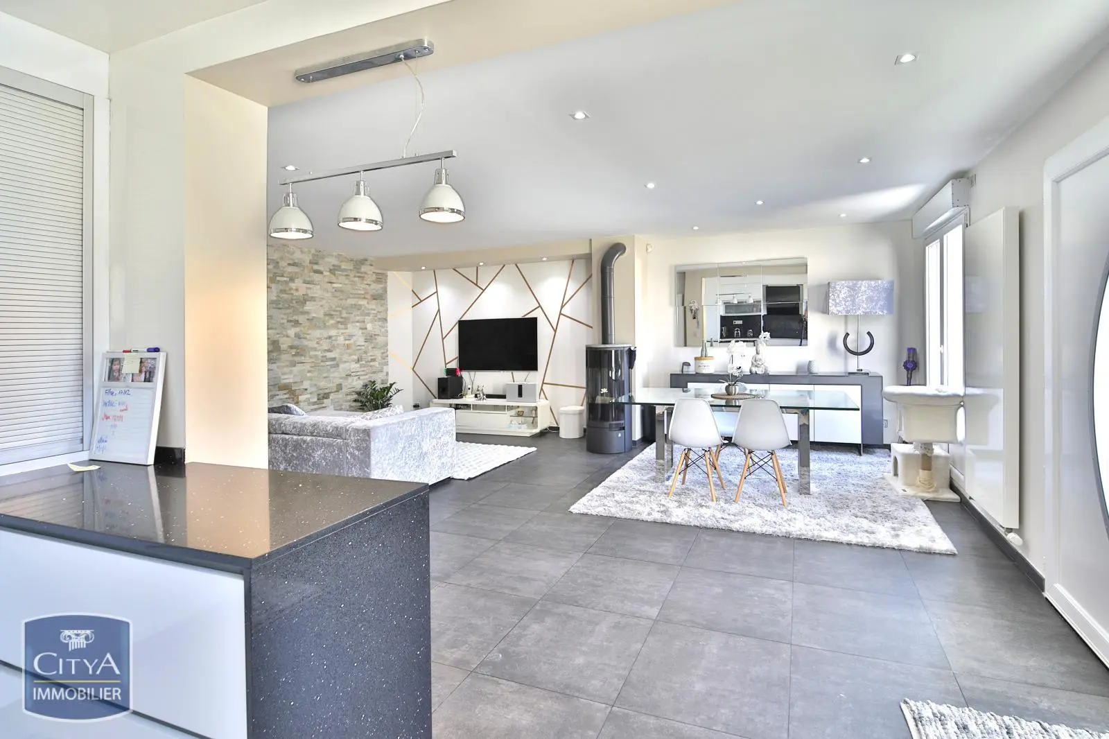 Photo 2 Maison 5 pièces 109m²