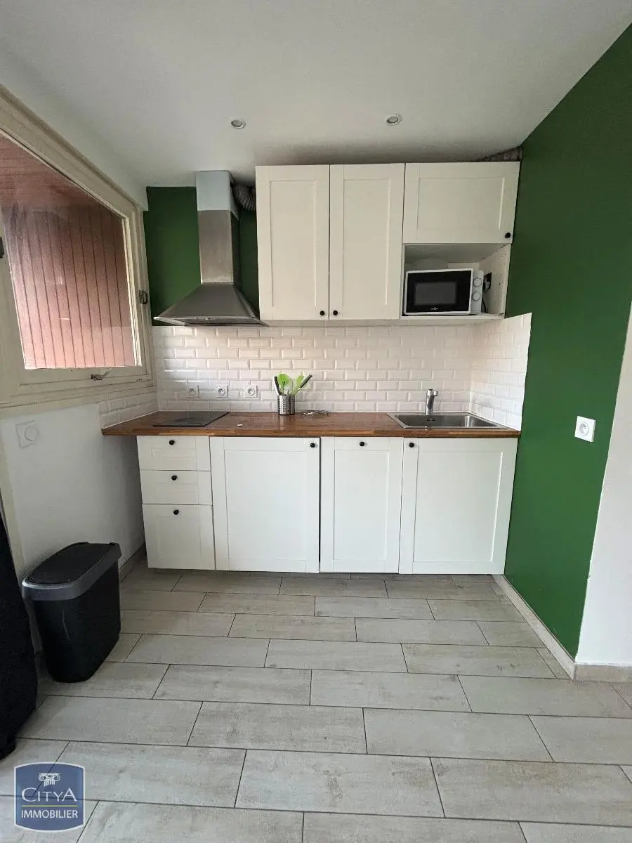 Photo 2 Appartement 1 pièce 24.53m²