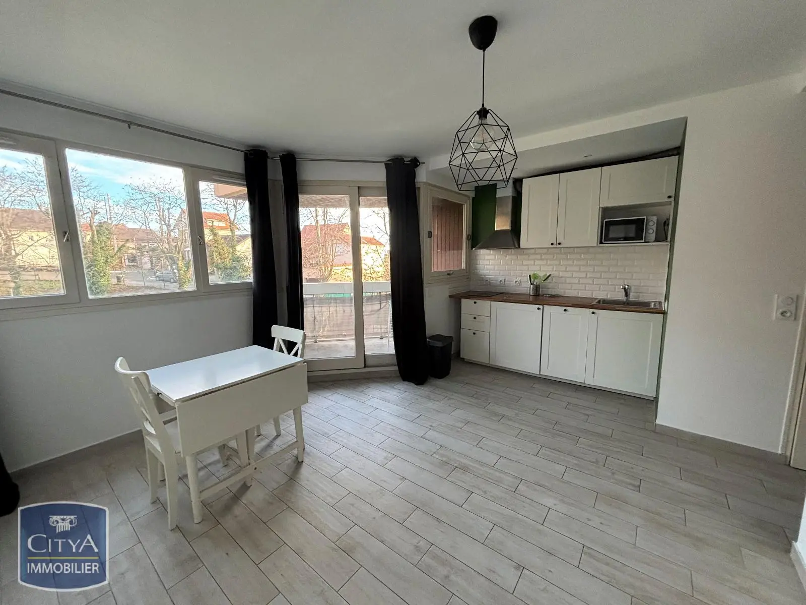 Photo 3 Appartement 1 pièce 24.53m²