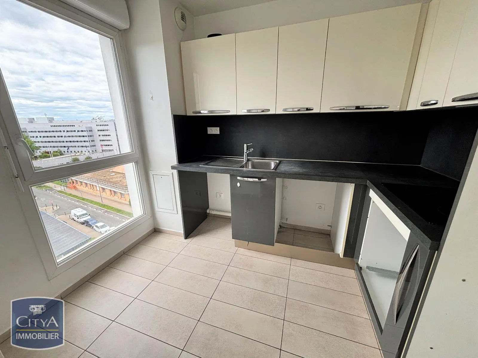Photo 3 Appartement 4 pièces 80.66m²