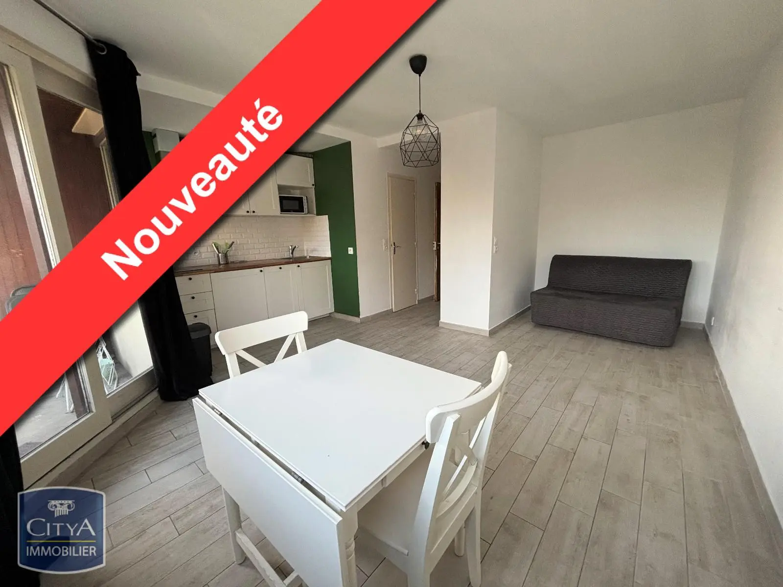 Photo 1 Appartement 1 pièce 24.53m²