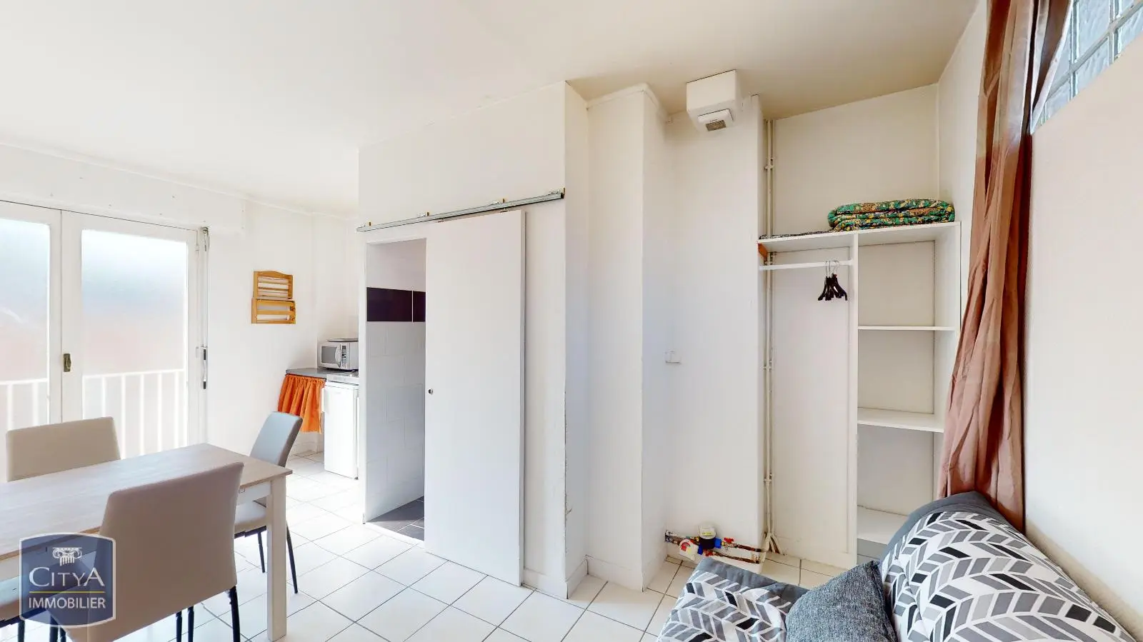 Photo 2 Appartement 1 pièce 19.1m²