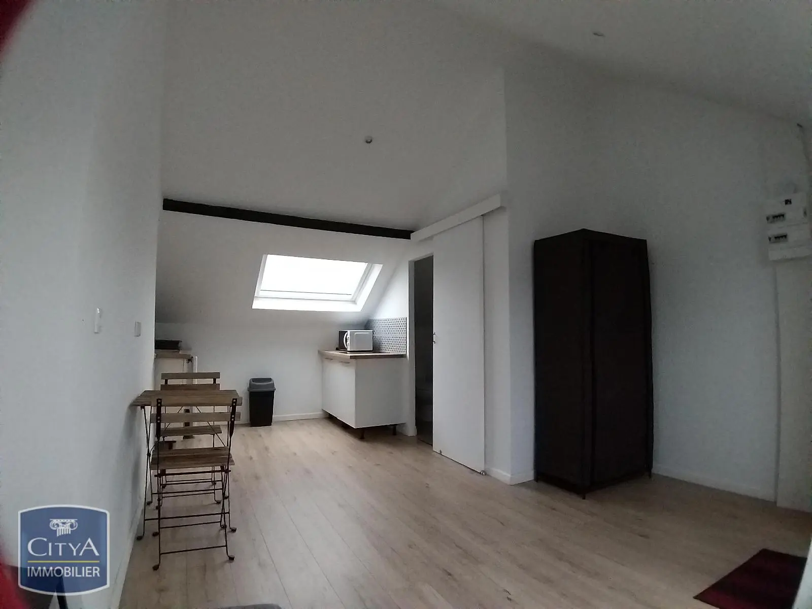 Photo 1 Appartement 1 pièce 17.1m²