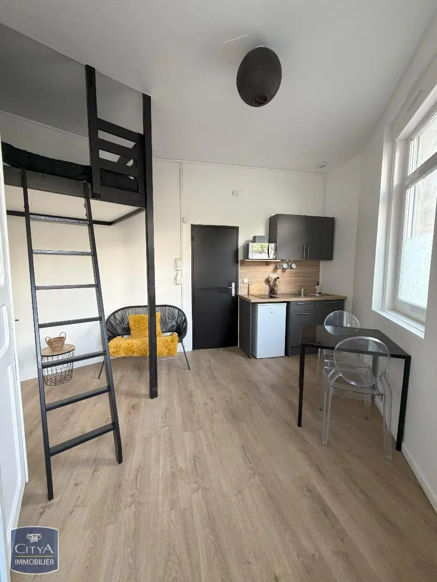 Photo 1 Appartement 1 pièce 14.85m²