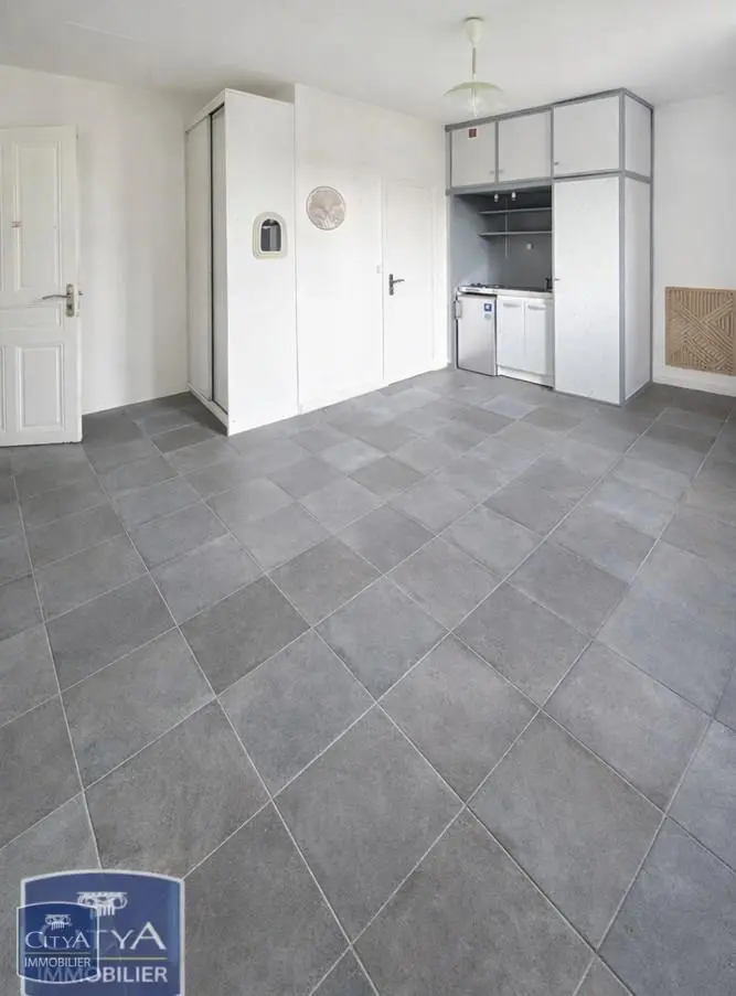 Photo 2 Appartement 1 pièce 19.2m²