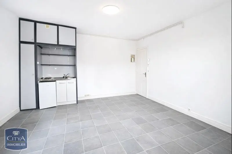 Photo 1 Appartement 1 pièce 21.92m²