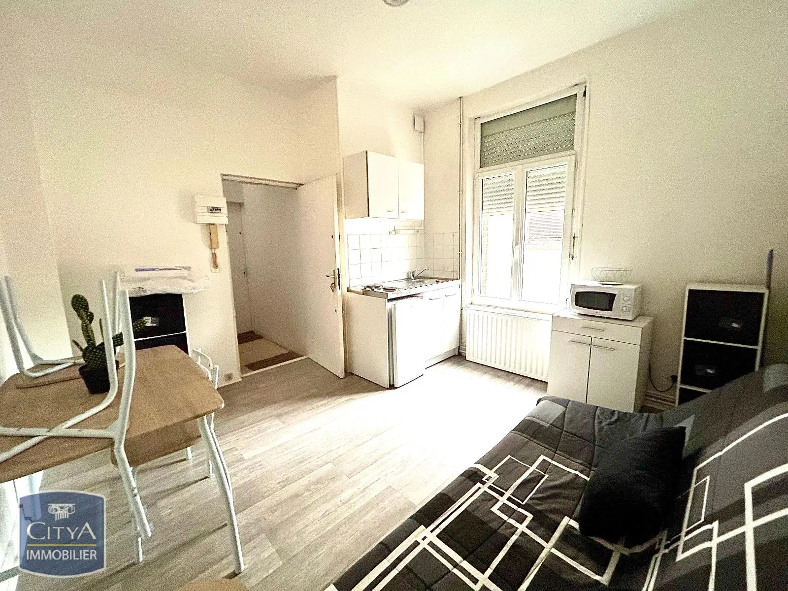 Photo 2 Appartement 1 pièce 16m²