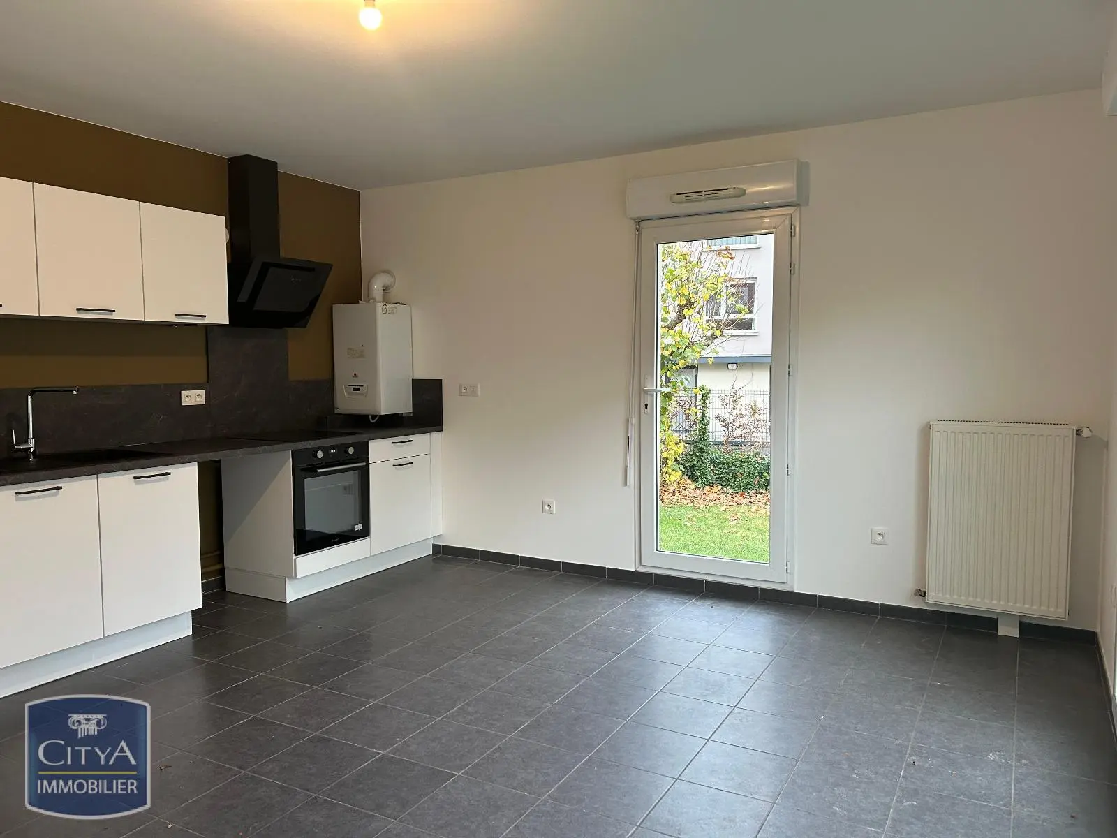 Photo 1 Appartement 3 pièces 55.36m²