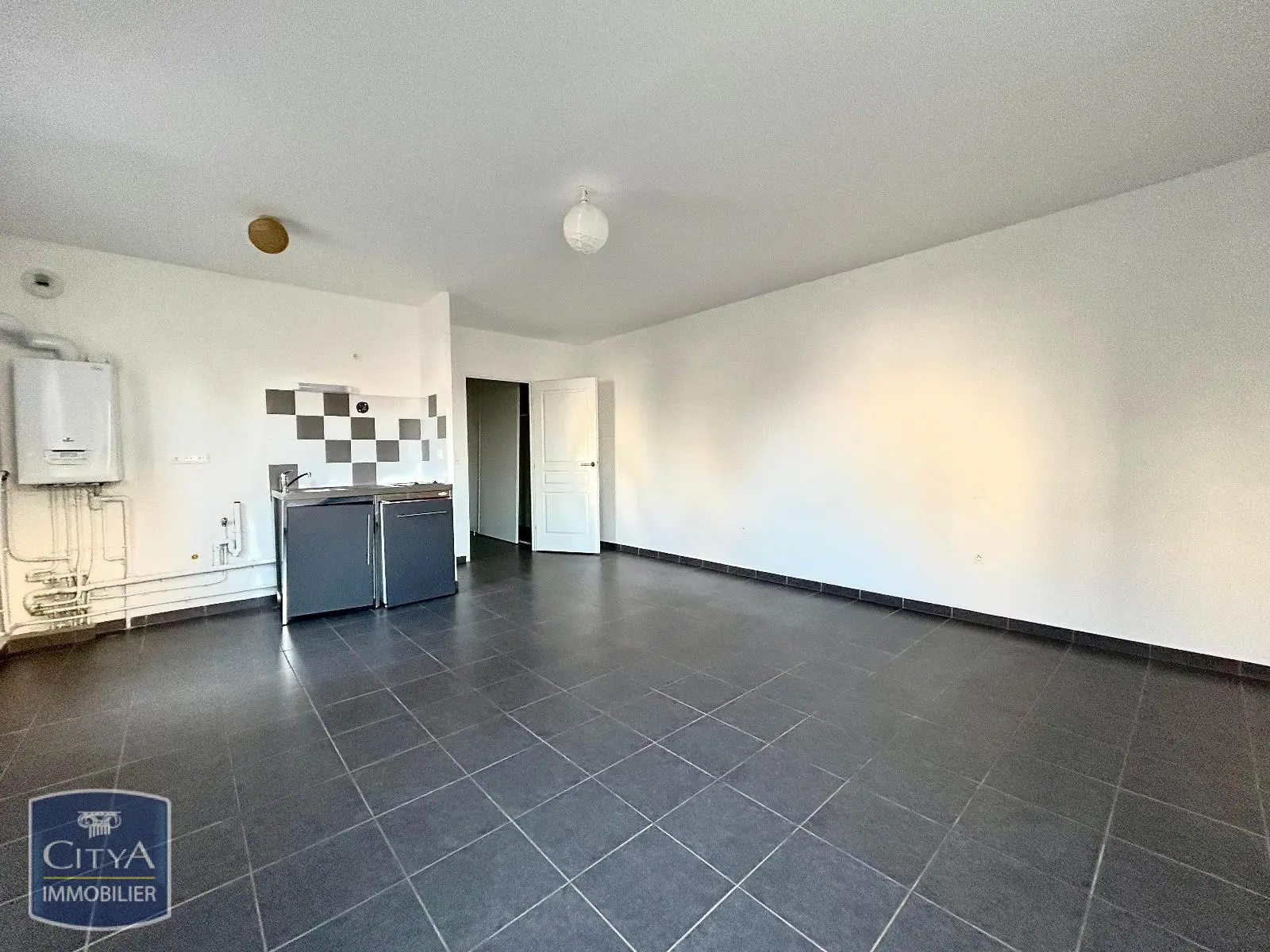 Photo 1 Appartement 1 pièce 36.79m²