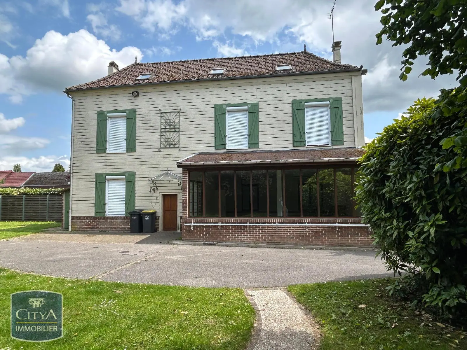 Photo 1 Maison 9 pièces 174.39m²