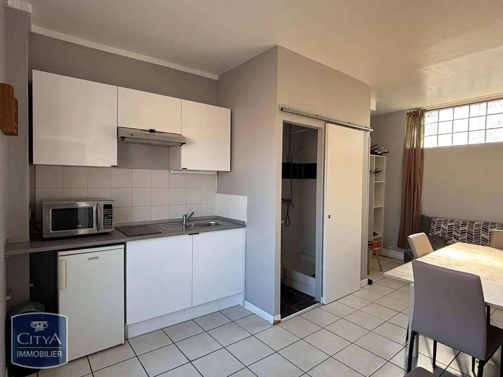 Photo 1 Appartement 1 pièce 19.1m²