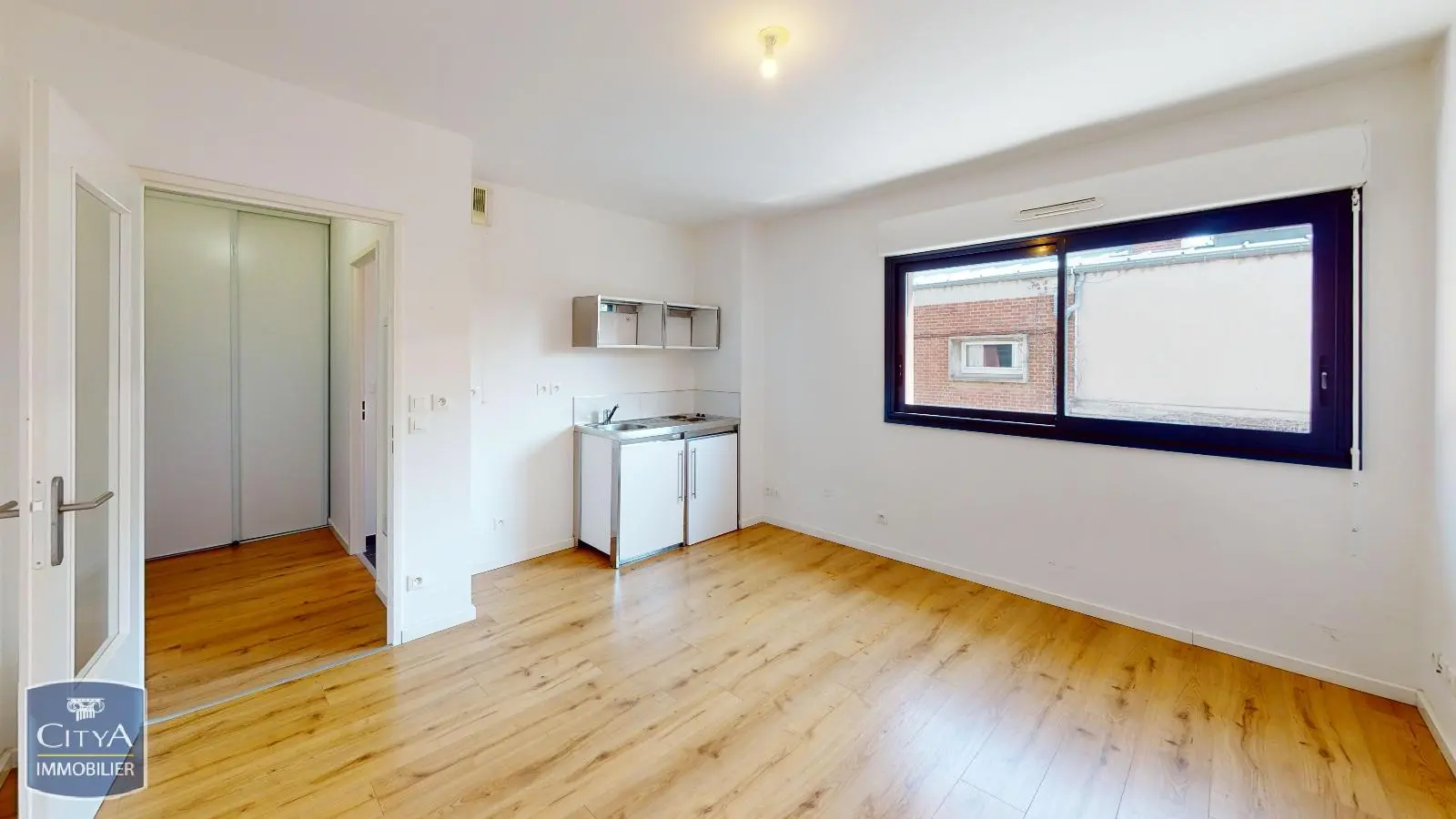 Photo 1 Appartement 1 pièce 25.84m²