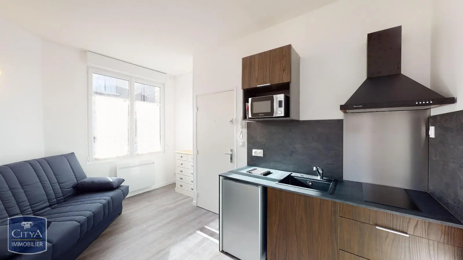 Photo 1 Appartement 1 pièce 15.63m²