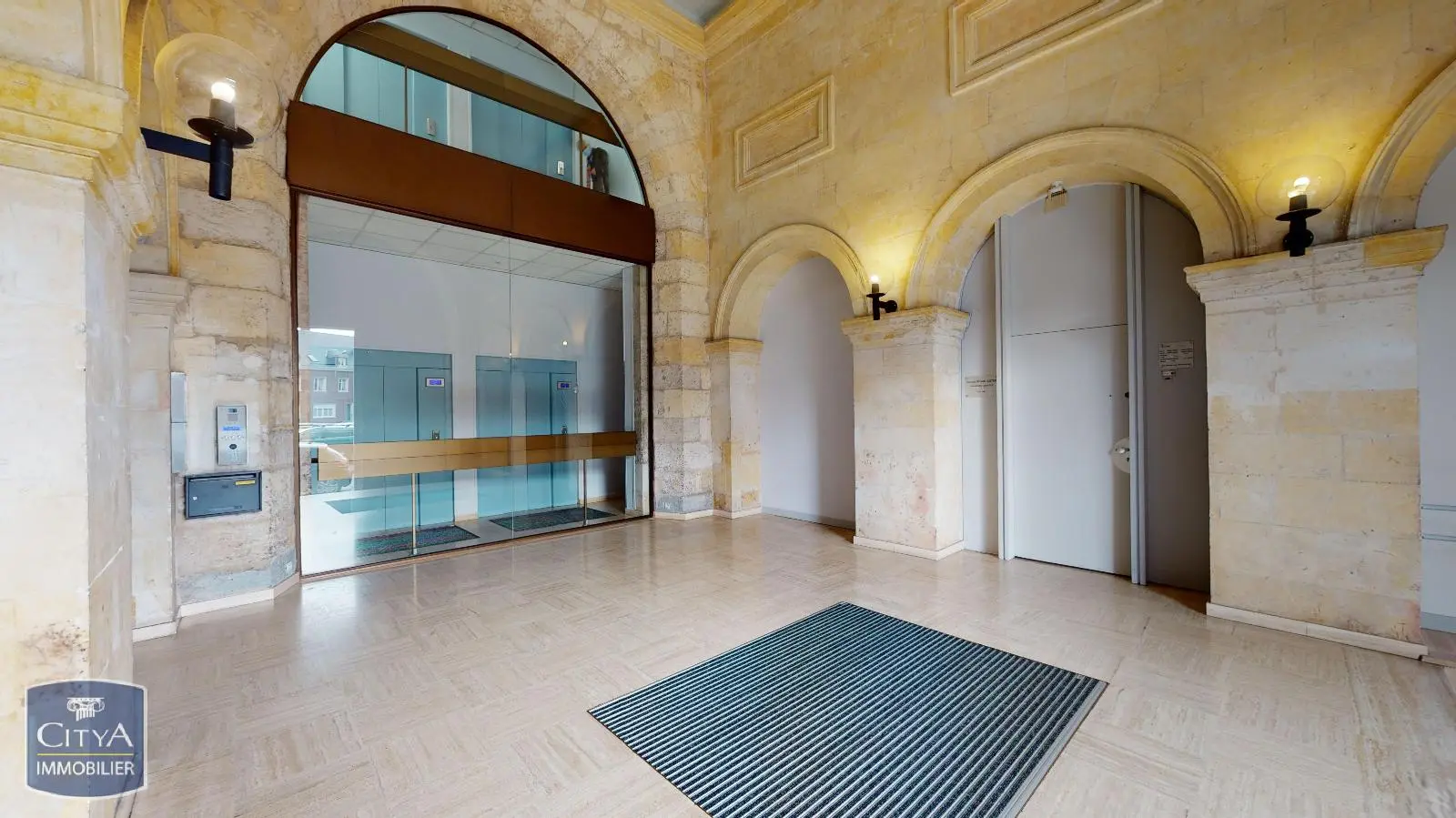 Photo 1 Appartement 1 pièce 23.94m²