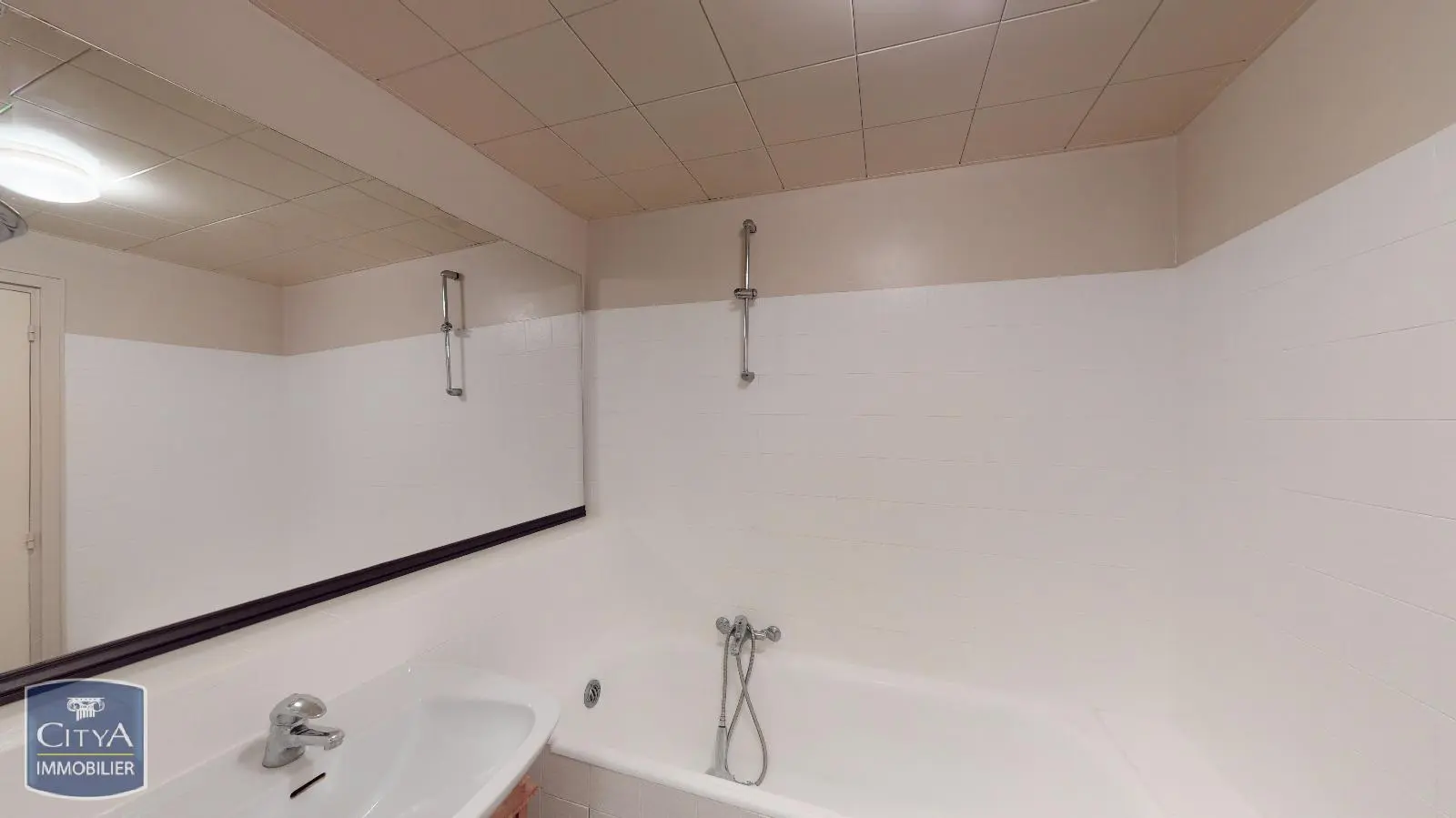 Photo 4 Appartement 1 pièce 23.94m²