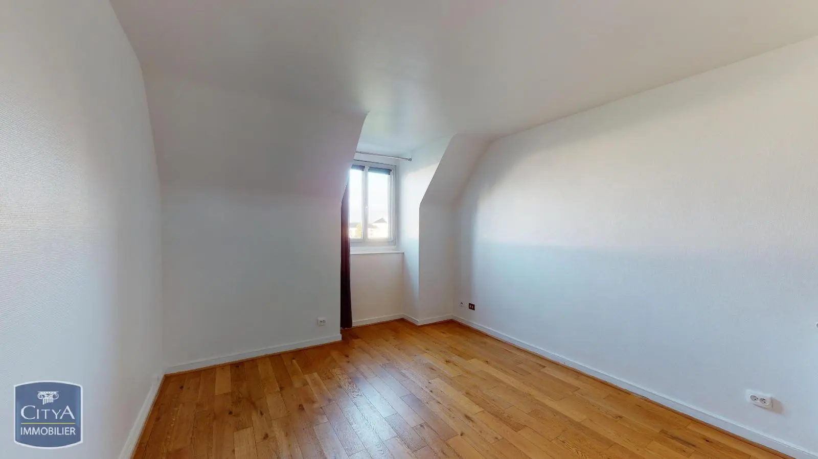 Photo 2 Appartement 1 pièce 23.94m²