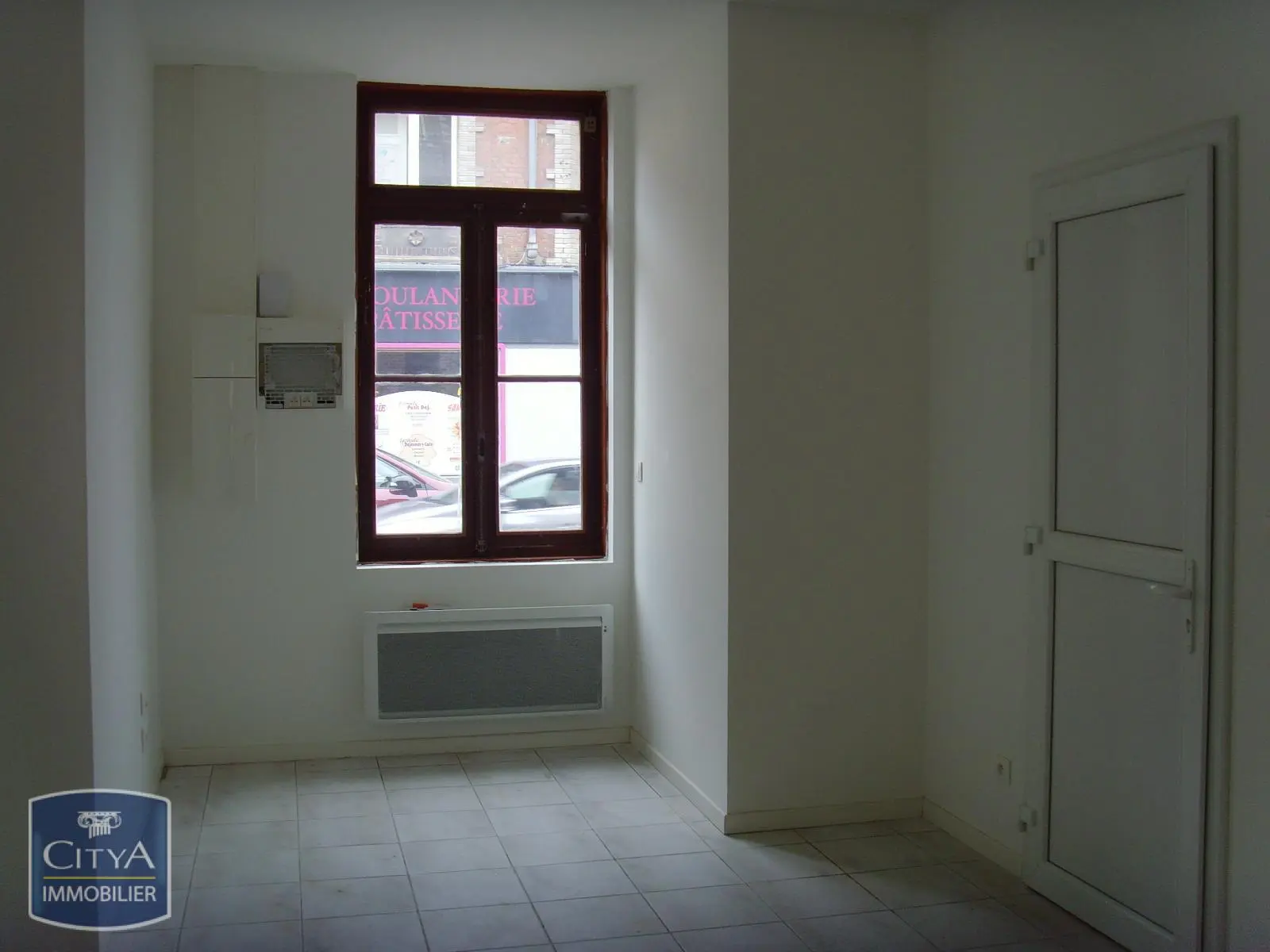 Photo 2 Appartement 1 pièce 30.76m²