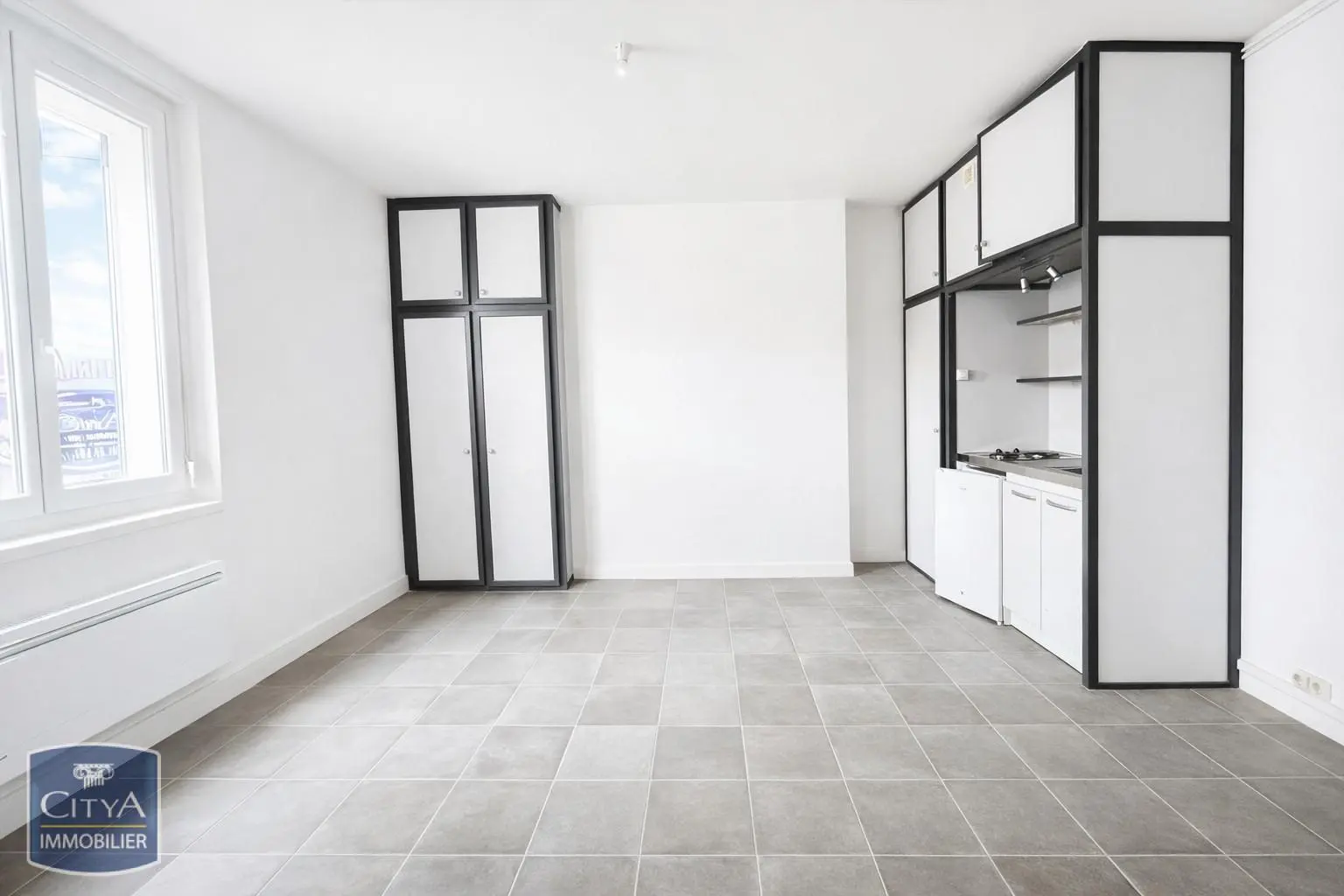 Photo 2 Appartement 1 pièce 21.92m²