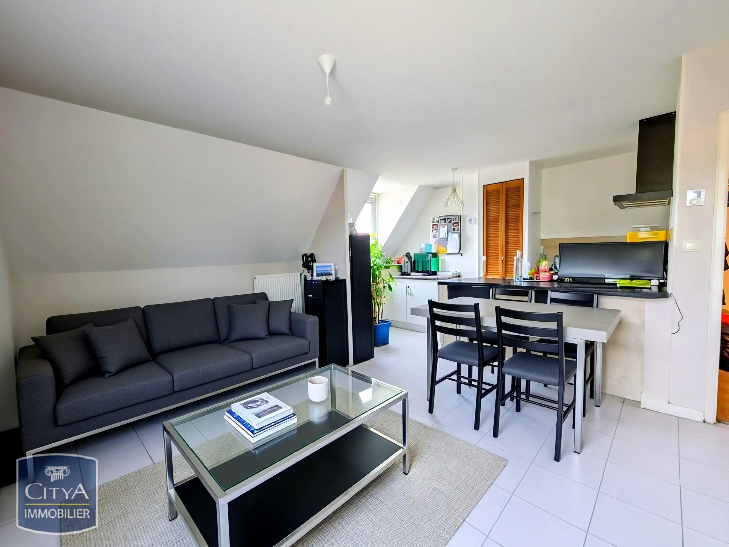 Photo 2 Appartement 3 pièces 80m²