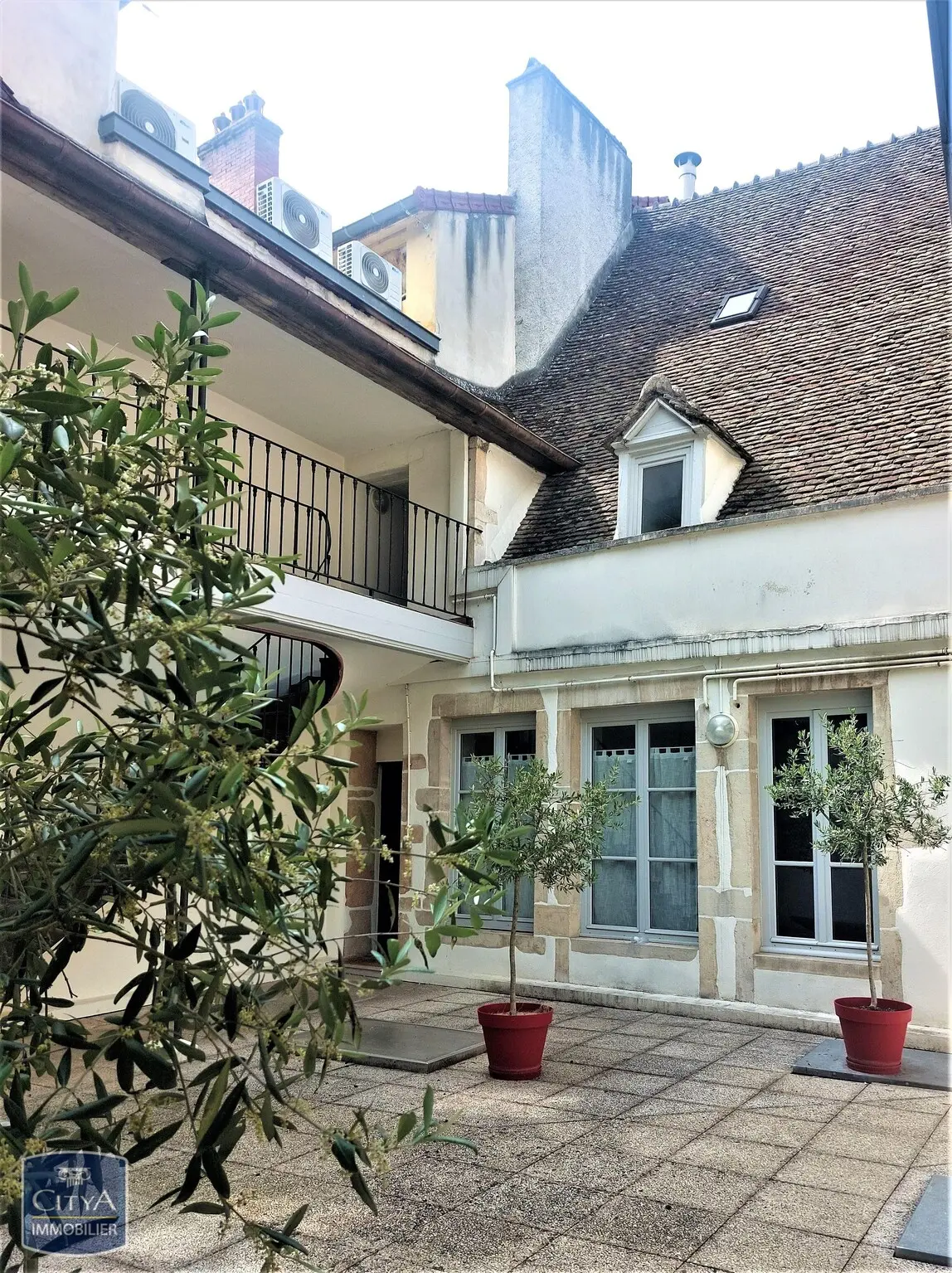 Photo 2 Immeuble 460m²