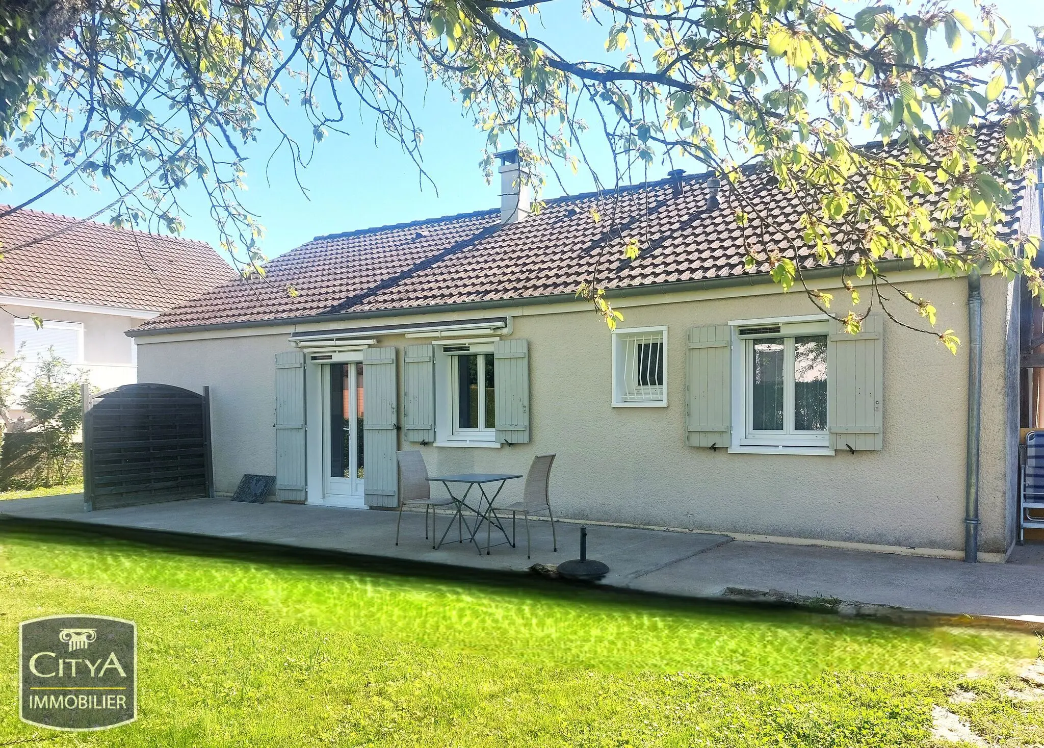 Photo 1 Maison 4 pièces 73m²