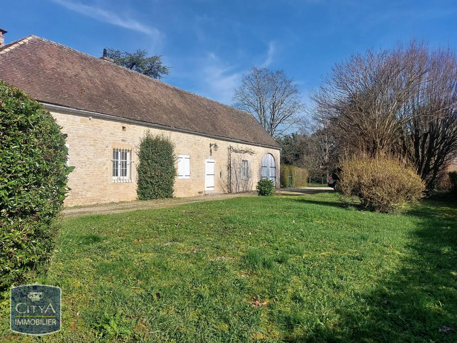 Photo 3 Maison 8 pièces 220m²