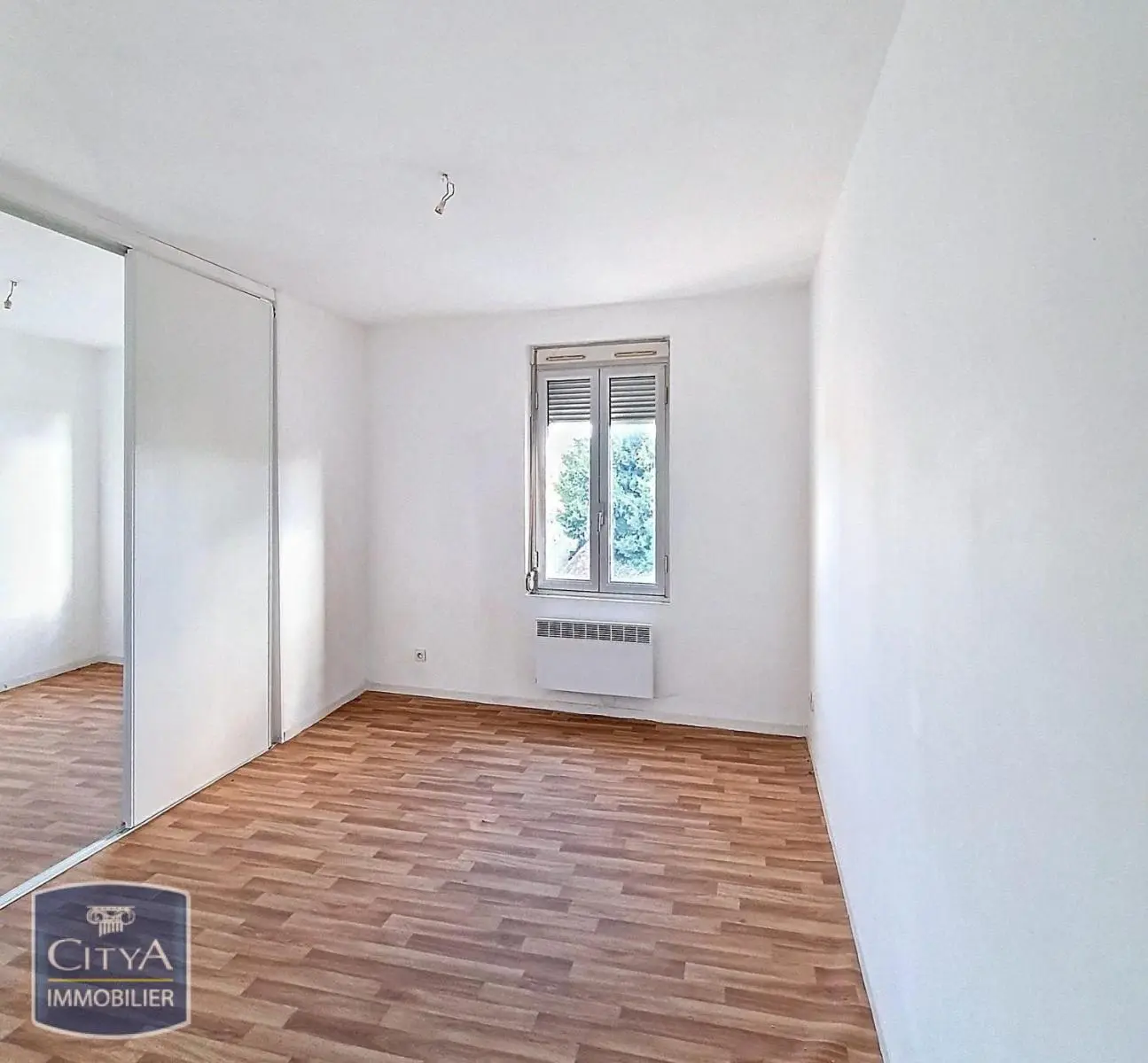 Photo 2 Appartement 1 pièce 32.65m²