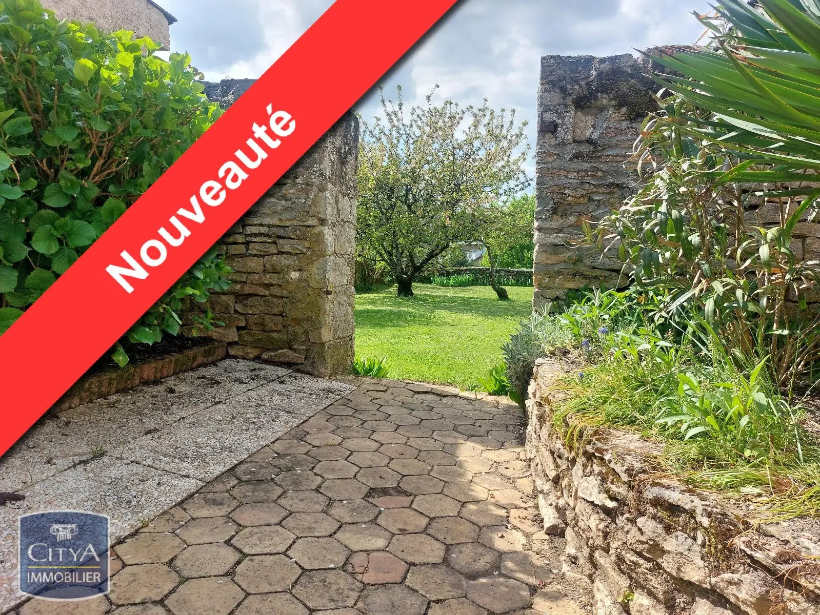 Photo 2 Maison 6 pièces 158.5m²