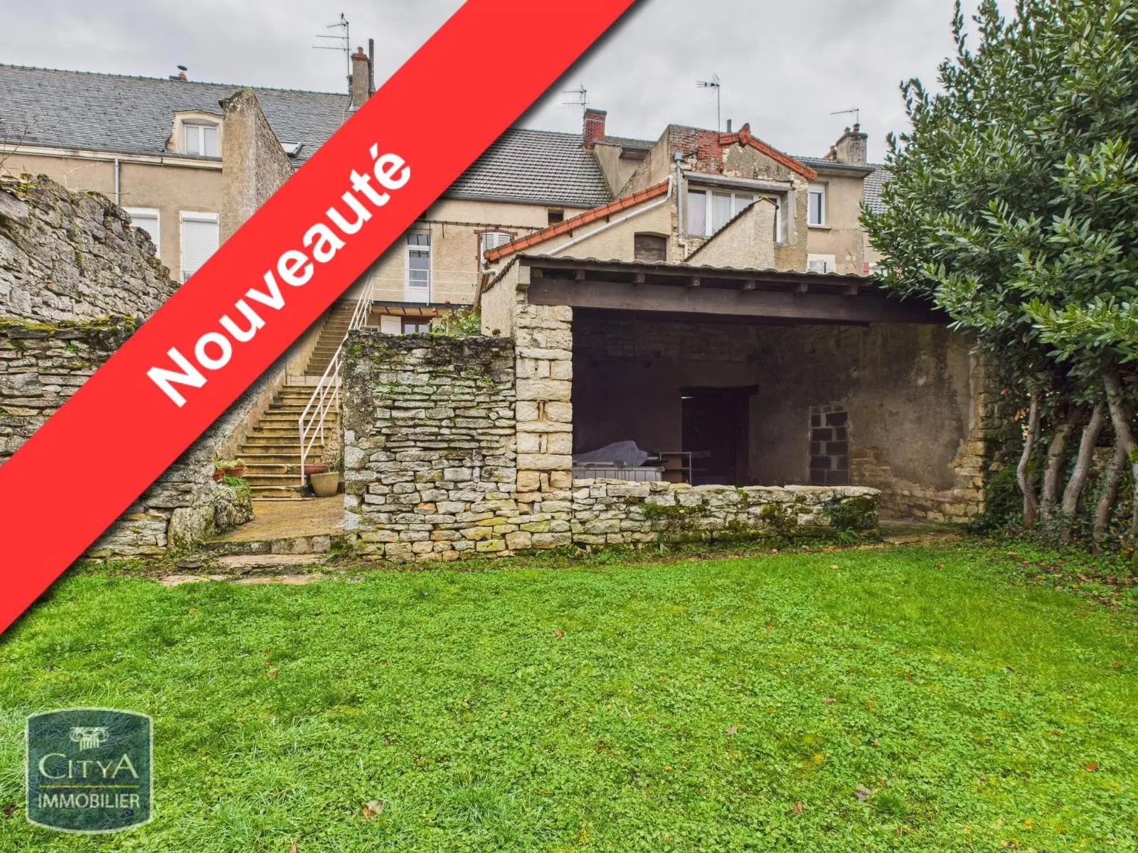 Photo 1 Maison 6 pièces 158.5m²