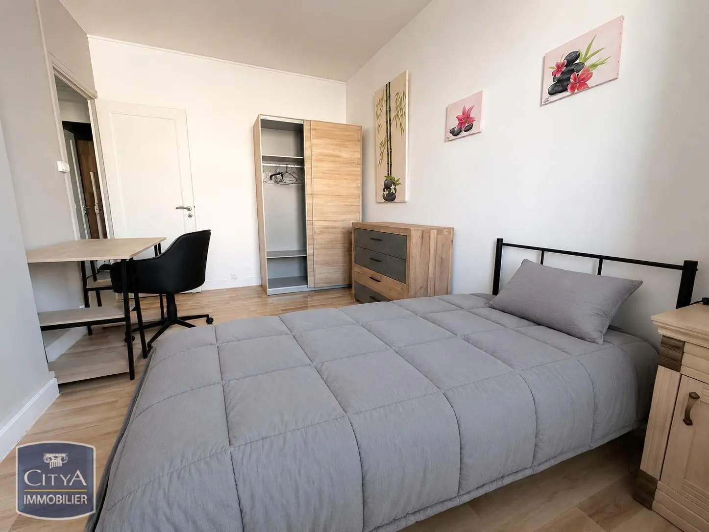 Photo 1 Appartement 1 pièce 11.72m²