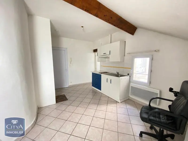 Photo 2 Appartement 1 pièce 22.84m²