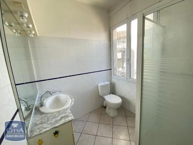 Photo 3 Appartement 1 pièce 22.84m²