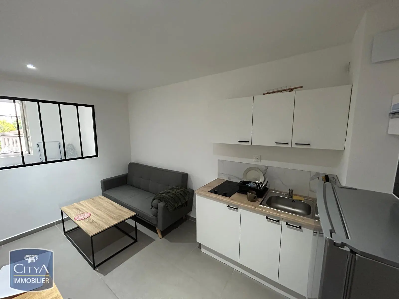 Photo 1 Appartement 1 pièce 33.2m²