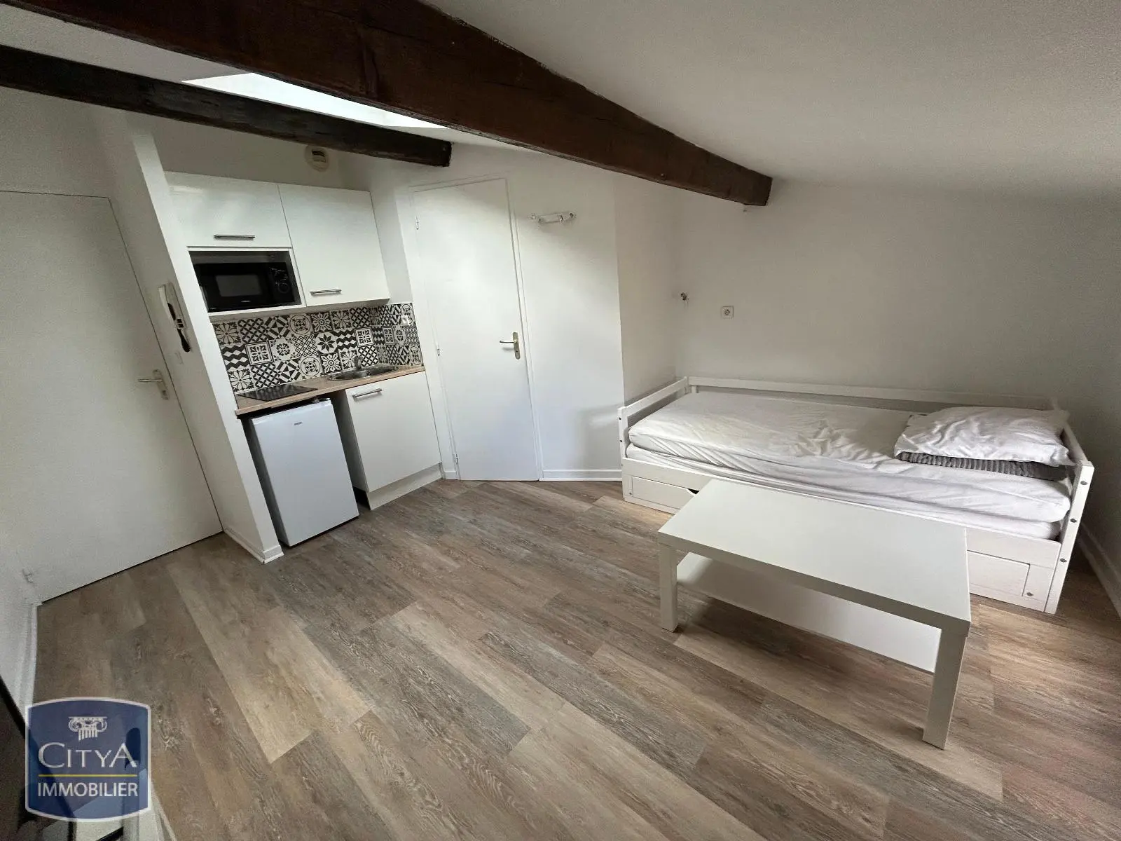 Photo 2 Appartement 1 pièce 9.55m²