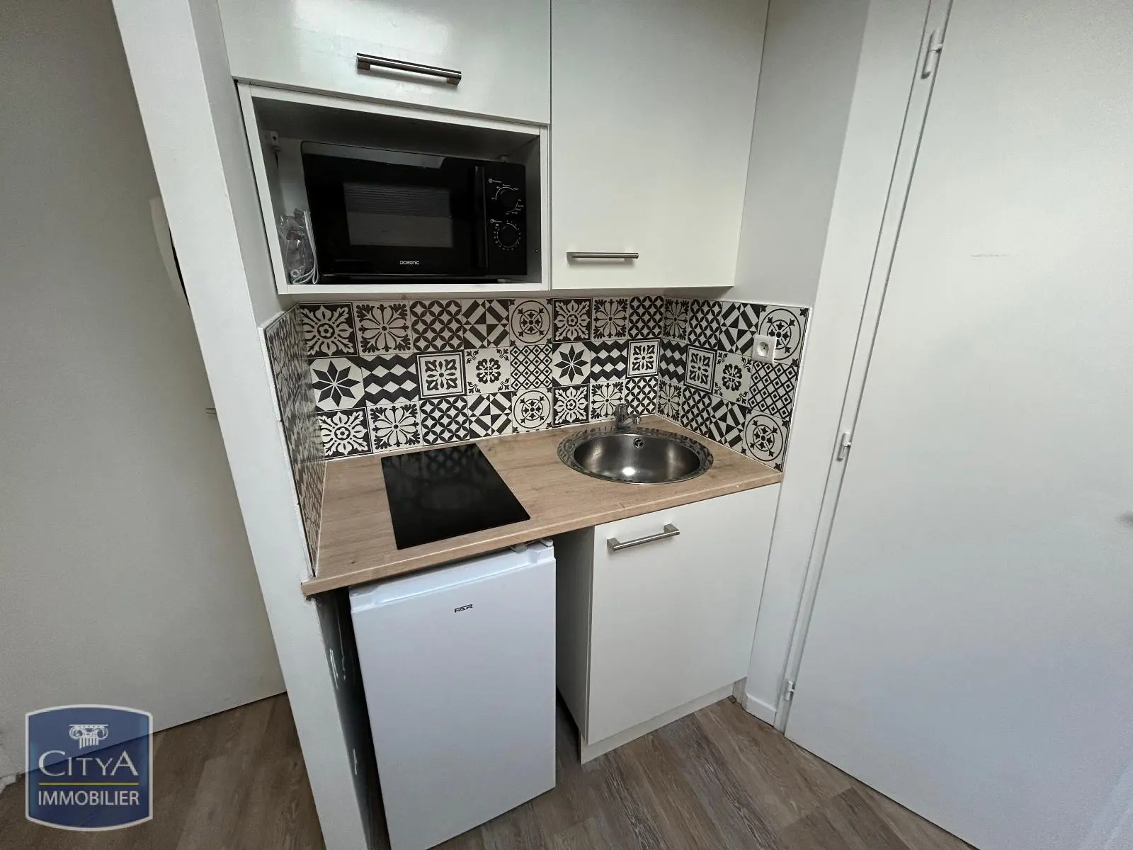 Photo 4 Appartement 1 pièce 9.55m²