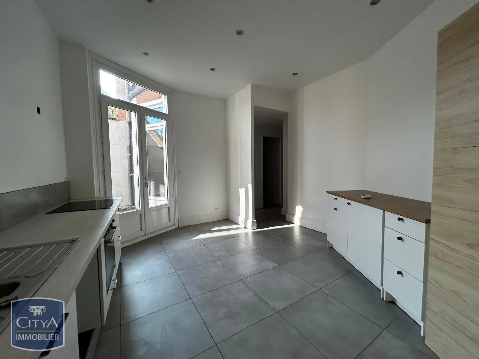 Photo 3 Appartement 4 pièces 89.98m²