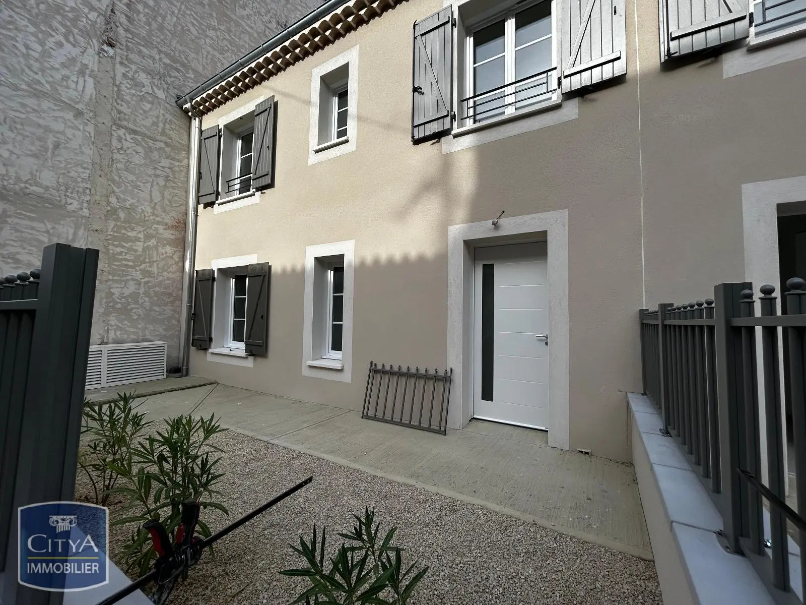 Photo 1 Maison 5 pièces 105m²