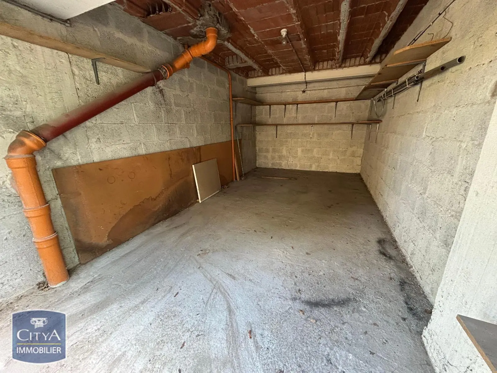 Photo 2 Parking 16m²