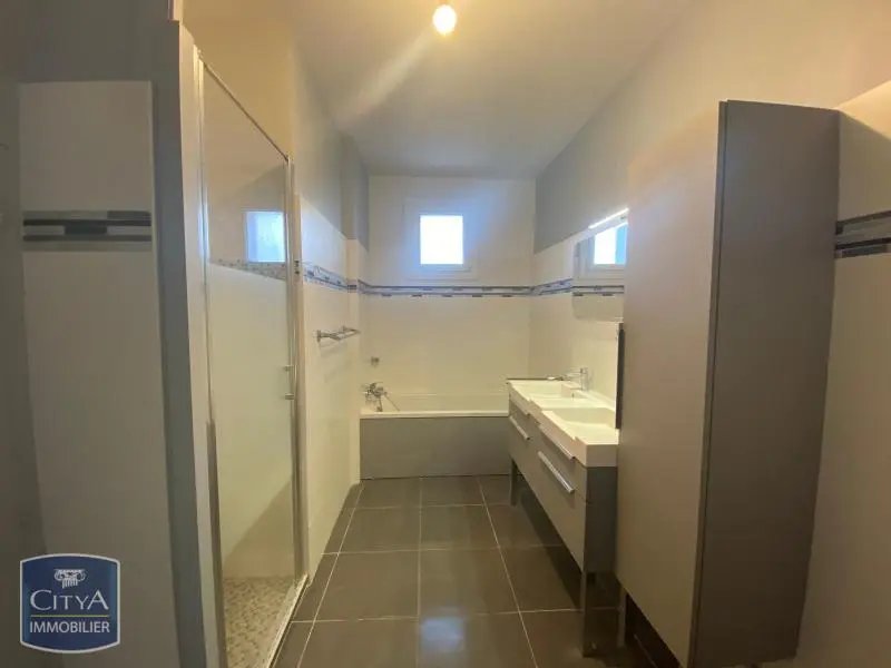 Photo 9 Appartement 3 pièces 131.78m²