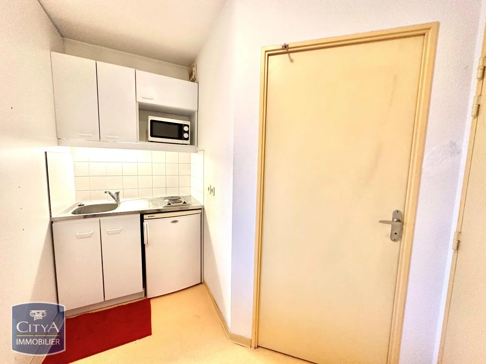 Photo 2 Appartement 1 pièce 18.27m²