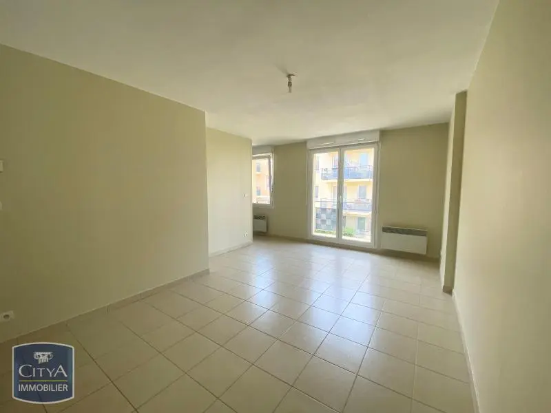 Photo 2 Appartement 1 pièce 29.89m²