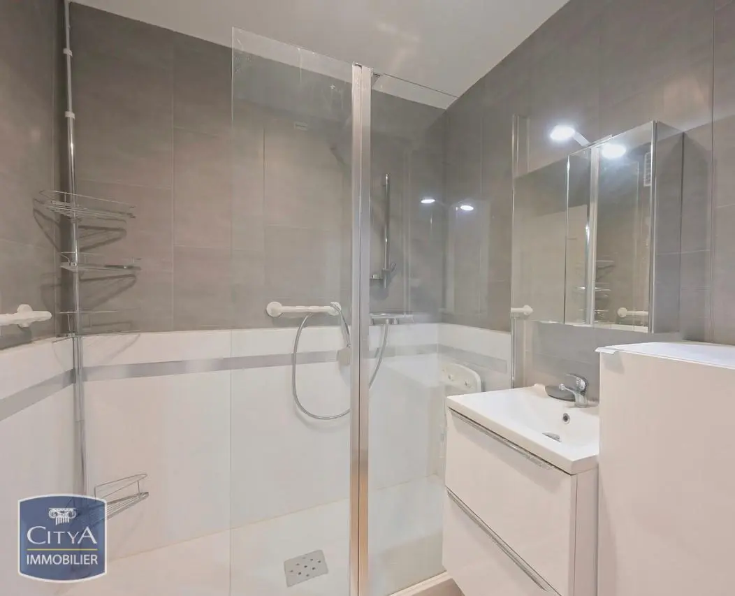 Photo 6 Appartement 1 pièce 10.24m²