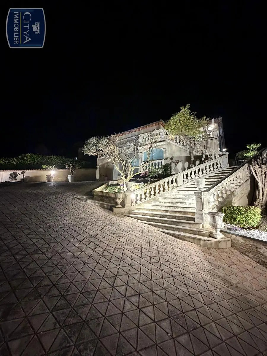 Photo 26 Maison 7 pièces 236m²