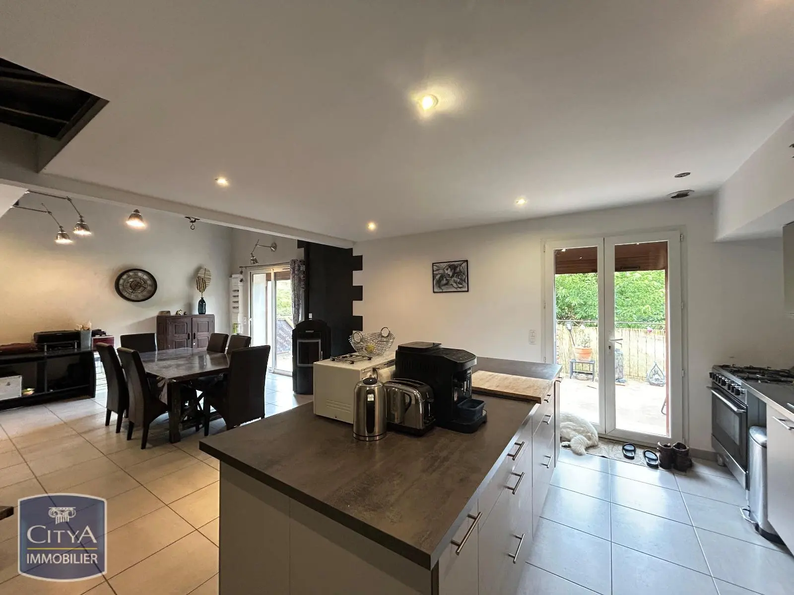 Photo 2 Immeuble 257.31m²