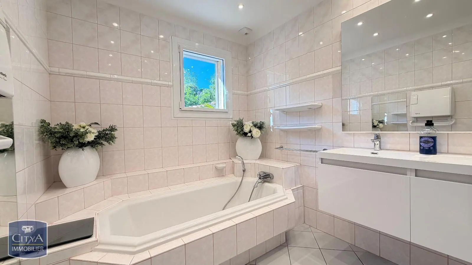 Photo 13 Maison 7 pièces 236m²