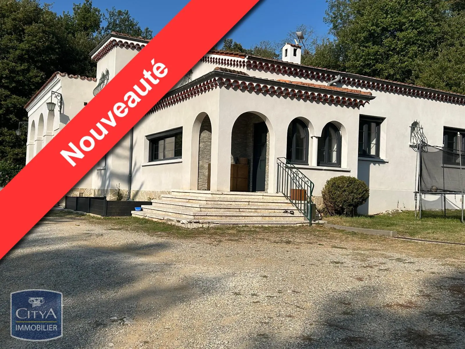 Photo 1 Demeure 5 pièces 196.6m²