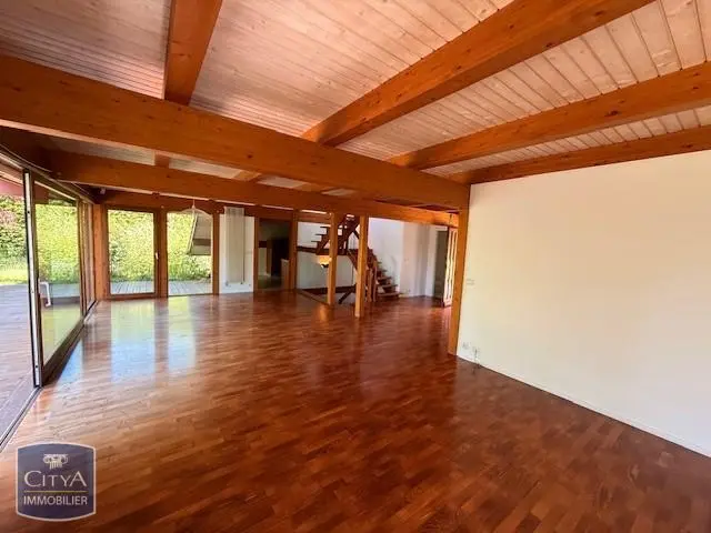 Photo 5 Maison 5 pièces 182m²