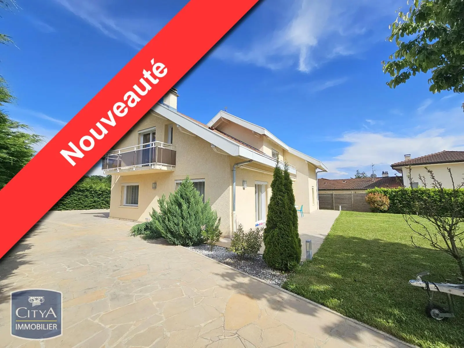 Photo 1 Maison 7 pièces 179.21m²