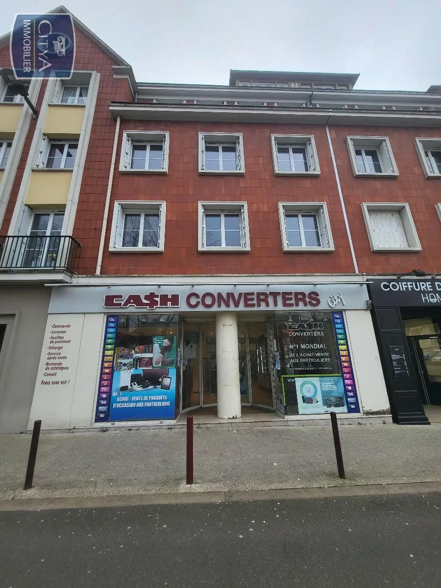 Photo Local Commercial 125m²