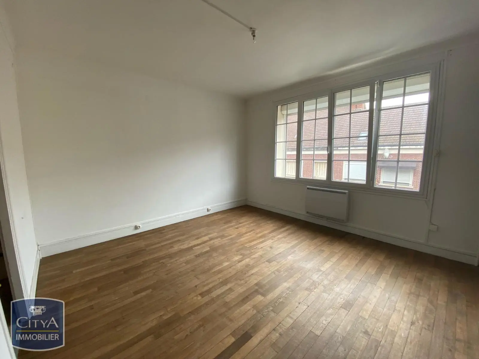 Photo 1 Appartement 1 pièce 30.88m²
